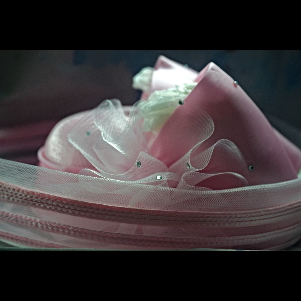 Pink¡ - Picture 3 of 4